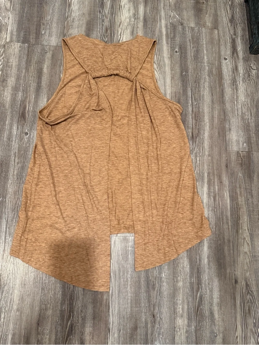 Open-Back Flowy Tank Top in Light Brown